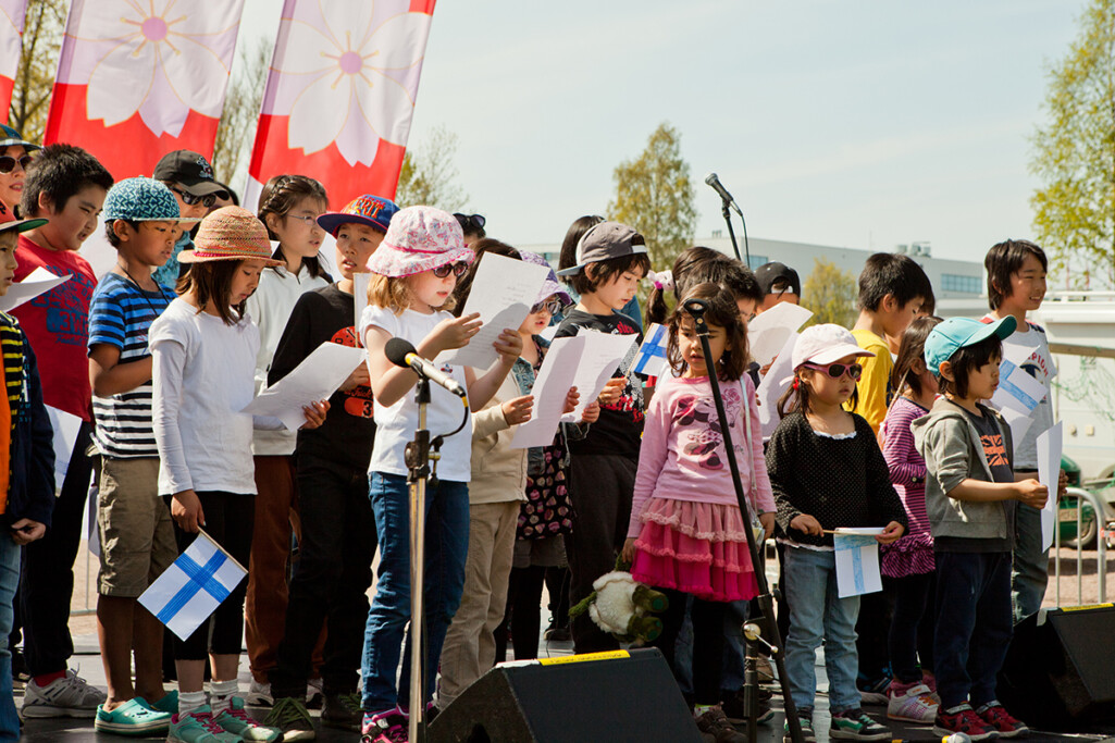 Japanilaisen koulun lapset, kuva Emilia Pippola.